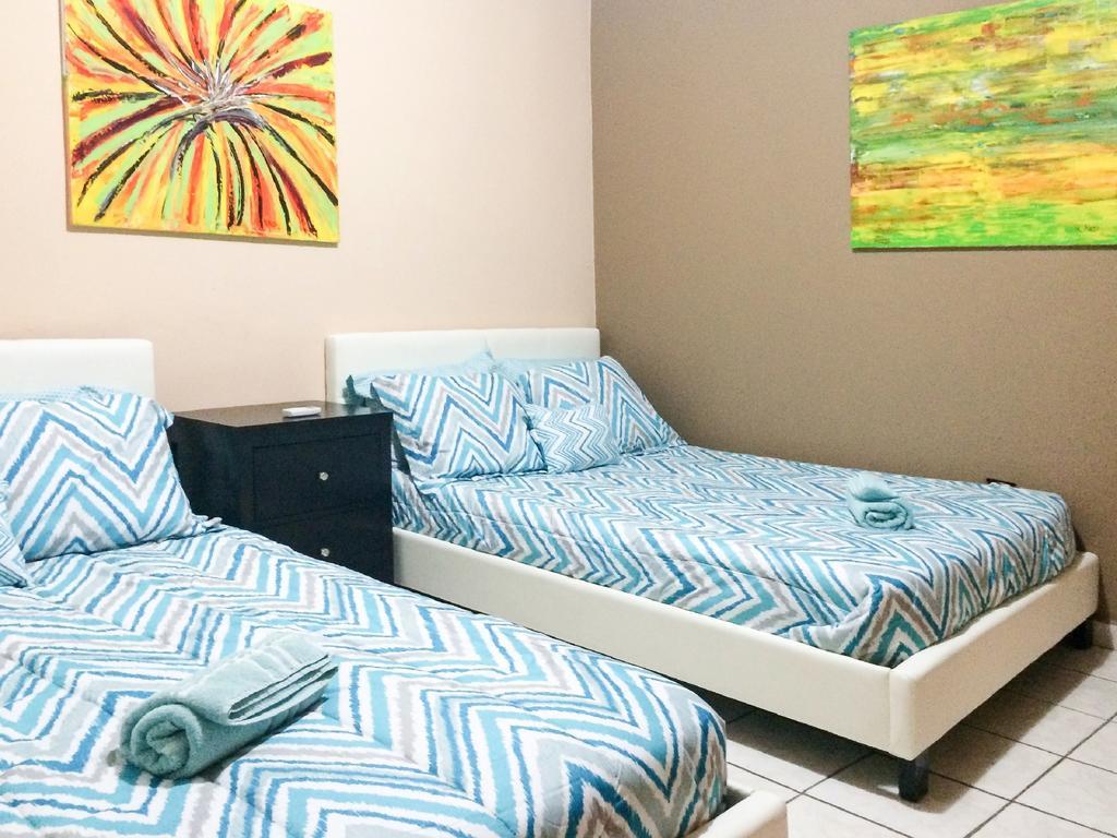 Coastal Express Inn & Suites #1 At 681 Ocean Drive Islote Szoba fotó